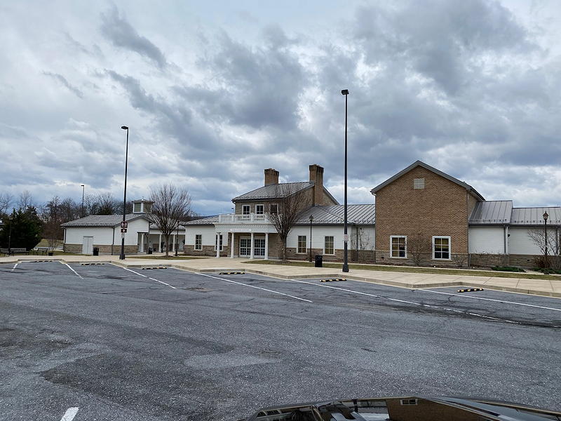 We stopped at this rest area in Emmitsburg in Maryland for a quick bite of our prepared sandwiches.